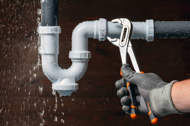 Professional Gas Line Repair technician working in Chichester, NY